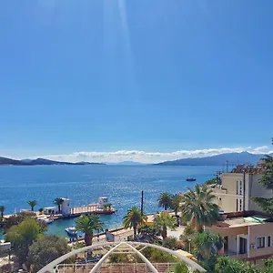Joan 3* Sarande