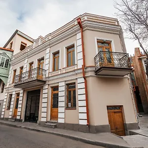 8 Apartotel On Meidan Apartament